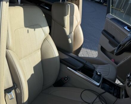 Серый Мерседес ГЛ-класс, объемом двигателя 3 л и пробегом 225 тыс. км за 24000 $, фото 9 на Automoto.ua