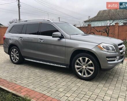 Серый Мерседес ГЛ-класс, объемом двигателя 4.7 л и пробегом 281 тыс. км за 21500 $, фото 4 на Automoto.ua