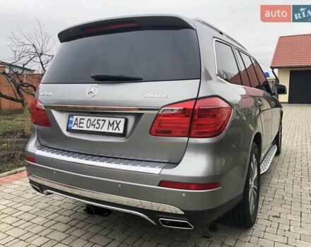 Серый Мерседес ГЛ-класс, объемом двигателя 4.7 л и пробегом 281 тыс. км за 21500 $, фото 6 на Automoto.ua