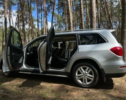 Сірий Мерседес ГЛ-Клас, об'ємом двигуна 3 л та пробігом 225 тис. км за 21500 $, фото 2 на Automoto.ua