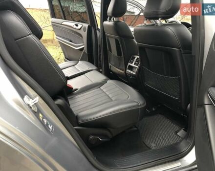 Серый Мерседес ГЛ-класс, объемом двигателя 4.7 л и пробегом 281 тыс. км за 21500 $, фото 30 на Automoto.ua