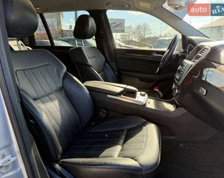 Мерседес ГЛ-класс 2014 в Коломые на Automoto.ua Серый Мерседес ГЛ-класс, объемом двигателя 3 л и пробегом 199 тыс. км за 25699 $, фото 23 на Automoto.ua