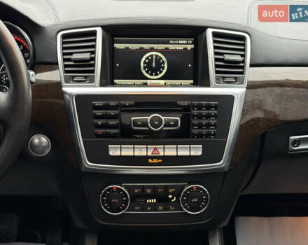 Серый Мерседес ГЛ-класс, объемом двигателя 3 л и пробегом 250 тыс. км за 24700 $, фото 70 на Automoto.ua