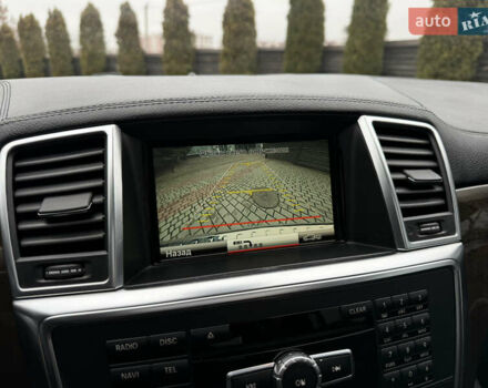 Серый Мерседес ГЛ-класс, объемом двигателя 3 л и пробегом 250 тыс. км за 24700 $, фото 100 на Automoto.ua