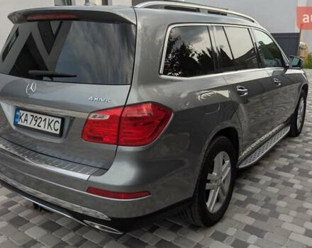 Серый Мерседес ГЛ-класс, объемом двигателя 3 л и пробегом 113 тыс. км за 30000 $, фото 4 на Automoto.ua