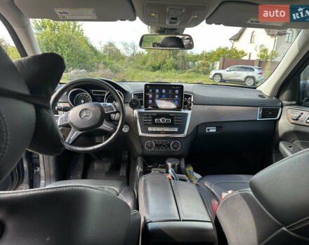 Сірий Мерседес ГЛ-Клас, об'ємом двигуна 3 л та пробігом 146 тис. км за 22400 $, фото 15 на Automoto.ua