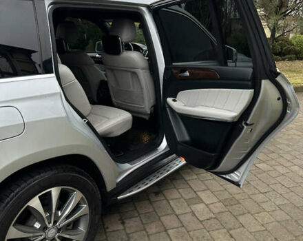 Серый Мерседес ГЛ-класс, объемом двигателя 3 л и пробегом 209 тыс. км за 26500 $, фото 42 на Automoto.ua