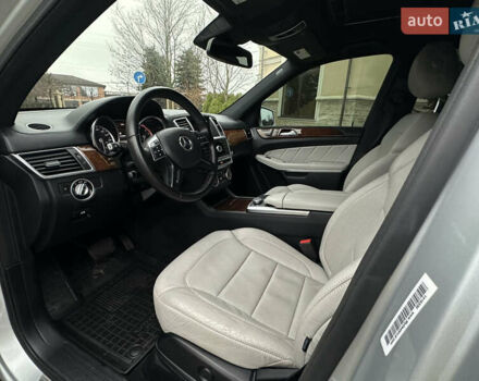 Серый Мерседес ГЛ-класс, объемом двигателя 3 л и пробегом 209 тыс. км за 26500 $, фото 32 на Automoto.ua