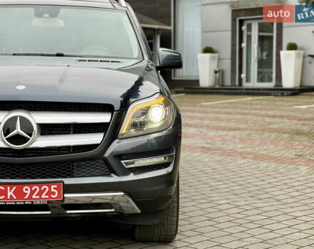 Серый Мерседес ГЛ-класс, объемом двигателя 3 л и пробегом 250 тыс. км за 24700 $, фото 20 на Automoto.ua