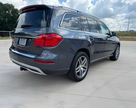 Серый Мерседес ГЛ-класс, объемом двигателя 3 л и пробегом 73 тыс. км за 13000 $, фото 4 на Automoto.ua