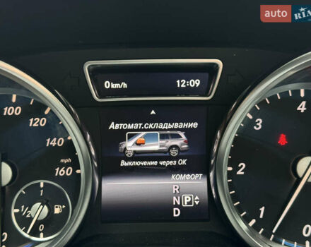 Серый Мерседес ГЛ-класс, объемом двигателя 3 л и пробегом 250 тыс. км за 24700 $, фото 118 на Automoto.ua