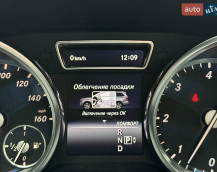 Серый Мерседес ГЛ-класс, объемом двигателя 3 л и пробегом 250 тыс. км за 24700 $, фото 116 на Automoto.ua