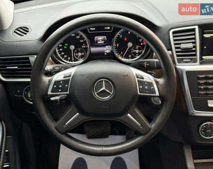 Серый Мерседес ГЛ-класс, объемом двигателя 3 л и пробегом 250 тыс. км за 24700 $, фото 69 на Automoto.ua