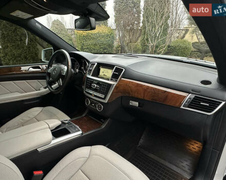 Серый Мерседес ГЛ-класс, объемом двигателя 3 л и пробегом 209 тыс. км за 26500 $, фото 51 на Automoto.ua