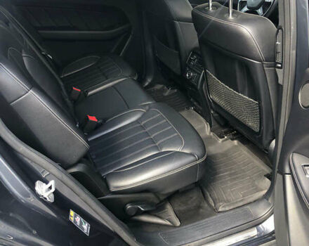 Серый Мерседес ГЛ-класс, объемом двигателя 2.99 л и пробегом 302 тыс. км за 28900 $, фото 2 на Automoto.ua