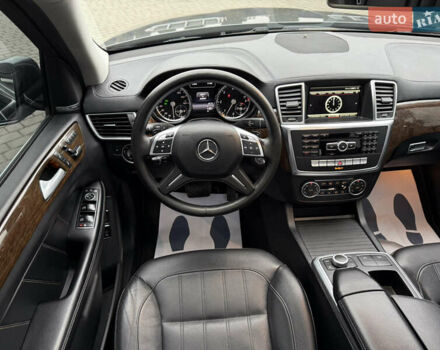 Серый Мерседес ГЛ-класс, объемом двигателя 3 л и пробегом 250 тыс. км за 24700 $, фото 68 на Automoto.ua