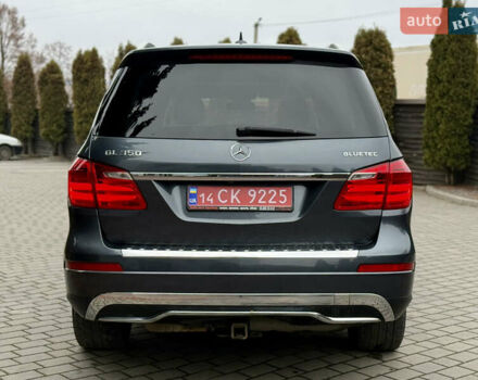 Серый Мерседес ГЛ-класс, объемом двигателя 3 л и пробегом 250 тыс. км за 24700 $, фото 130 на Automoto.ua