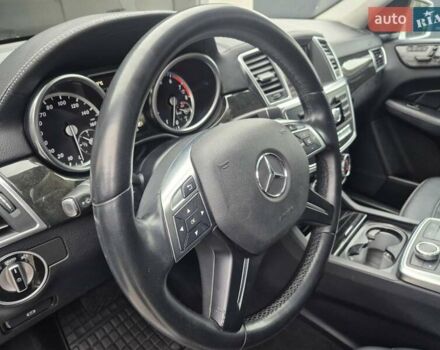 Серый Мерседес ГЛ-класс, объемом двигателя 3 л и пробегом 112 тыс. км за 22990 $, фото 35 на Automoto.ua
