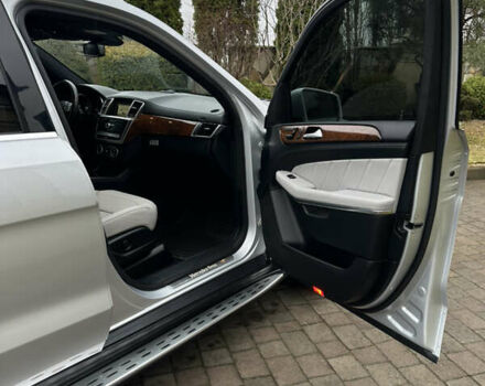 Серый Мерседес ГЛ-класс, объемом двигателя 3 л и пробегом 209 тыс. км за 26500 $, фото 50 на Automoto.ua