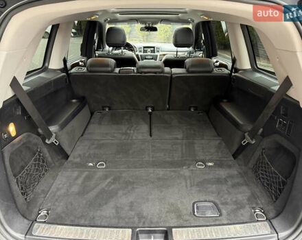 Серый Мерседес ГЛ-класс, объемом двигателя 3 л и пробегом 250 тыс. км за 24700 $, фото 87 на Automoto.ua