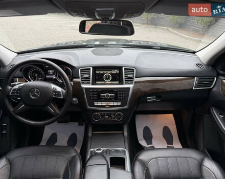 Серый Мерседес ГЛ-класс, объемом двигателя 3 л и пробегом 250 тыс. км за 24700 $, фото 74 на Automoto.ua