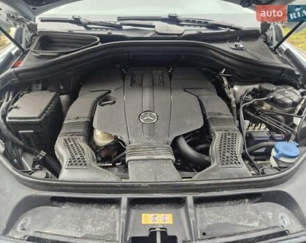Серый Мерседес ГЛ-класс, объемом двигателя 3 л и пробегом 112 тыс. км за 22990 $, фото 31 на Automoto.ua