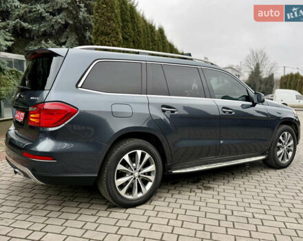 Серый Мерседес ГЛ-класс, объемом двигателя 3 л и пробегом 250 тыс. км за 24700 $, фото 128 на Automoto.ua