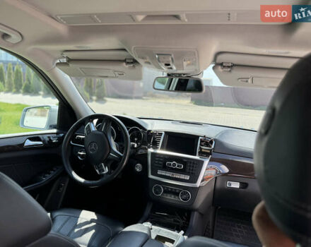 Серый Мерседес ГЛ-класс, объемом двигателя 3 л и пробегом 236 тыс. км за 18900 $, фото 36 на Automoto.ua