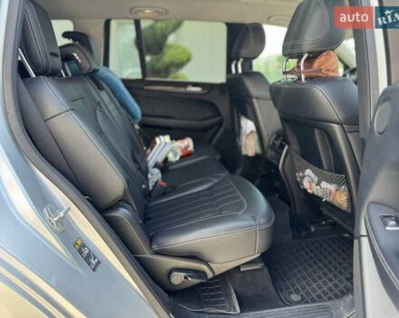 Серый Мерседес ГЛ-класс, объемом двигателя 3 л и пробегом 236 тыс. км за 18900 $, фото 29 на Automoto.ua