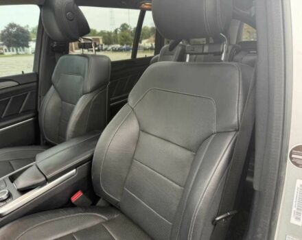 Серый Мерседес ГЛ-класс, объемом двигателя 4.7 л и пробегом 77 тыс. км за 6900 $, фото 10 на Automoto.ua