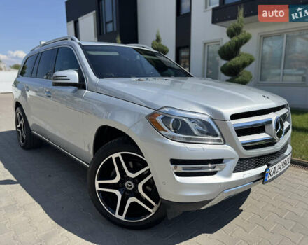 Серый Мерседес ГЛ-класс, объемом двигателя 3 л и пробегом 236 тыс. км за 18900 $, фото 2 на Automoto.ua