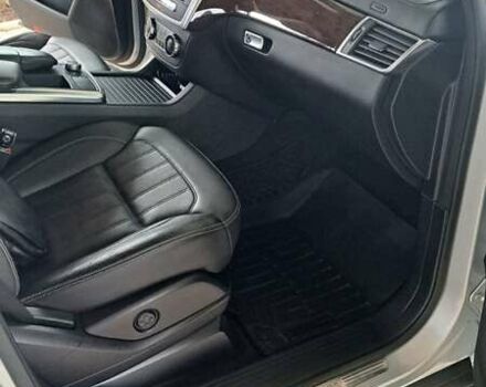 Серый Мерседес ГЛ-класс, объемом двигателя 3 л и пробегом 241 тыс. км за 25500 $, фото 9 на Automoto.ua