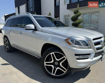 Серый Мерседес ГЛ-класс, объемом двигателя 3 л и пробегом 236 тыс. км за 18900 $, фото 1 на Automoto.ua