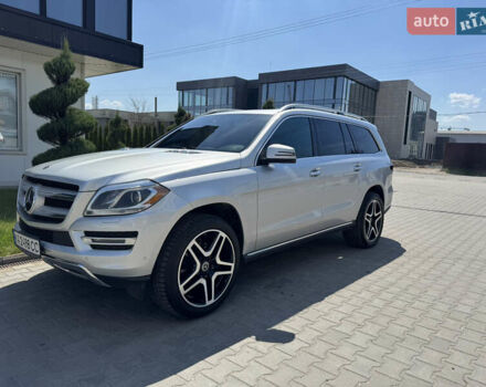 Серый Мерседес ГЛ-класс, объемом двигателя 3 л и пробегом 236 тыс. км за 18900 $, фото 9 на Automoto.ua