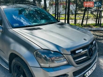 Сірий Мерседес ГЛ-Клас, об'ємом двигуна 4.7 л та пробігом 347 тис. км за 9999 $, фото 1 на Automoto.ua