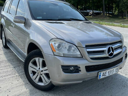 Мерседес ГЛ-класс 2007 в Днепре (Днепропетровске) на Automoto.ua Серый Мерседес ГЛ-класс, объемом двигателя 4.67 л и пробегом 286 тыс. км за 12900 $, фото 1 на Automoto.ua