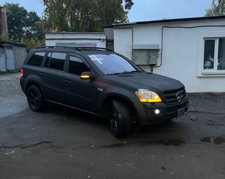 Серый Мерседес ГЛ-класс, объемом двигателя 4.7 л и пробегом 200 тыс. км за 6600 $, фото 1 на Automoto.ua