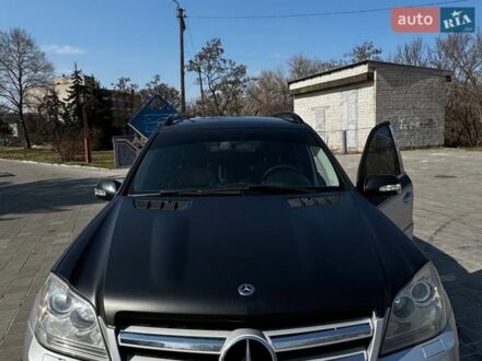 Серый Мерседес ГЛ-класс, объемом двигателя 4.66 л и пробегом 325 тыс. км за 13600 $, фото 1 на Automoto.ua
