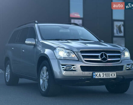 Серый Мерседес ГЛ-класс, объемом двигателя 4.66 л и пробегом 248 тыс. км за 9999 $, фото 1 на Automoto.ua
