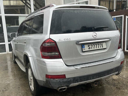 Мерседес ГЛ-класс 2008 в Ужгороде на Automoto.ua Серый Мерседес ГЛ-класс, объемом двигателя 5.46 л и пробегом 288 тыс. км за 11900 $, фото 1 на Automoto.ua