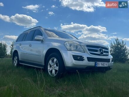 Сірий Мерседес ГЛ-Клас, об'ємом двигуна 2.99 л та пробігом 558 тис. км за 12300 $, фото 1 на Automoto.ua