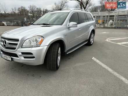 Серый Мерседес ГЛ-класс, объемом двигателя 2.99 л и пробегом 219 тыс. км за 18000 $, фото 1 на Automoto.ua