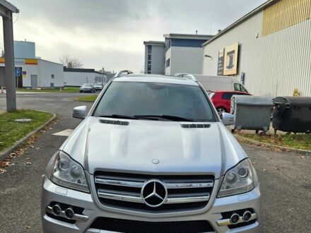 Серый Мерседес ГЛ-класс, объемом двигателя 3 л и пробегом 165 тыс. км за 19500 $, фото 1 на Automoto.ua