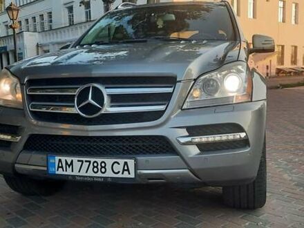 Мерседес ГЛ-класс 2011 в Житомире на Automoto.ua Серый Мерседес ГЛ-класс, объемом двигателя 2.99 л и пробегом 275 тыс. км за 17200 $, фото 1 на Automoto.ua