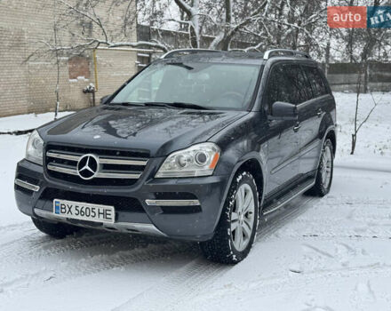 Серый Мерседес ГЛ-класс, объемом двигателя 3 л и пробегом 320 тыс. км за 19800 $, фото 1 на Automoto.ua