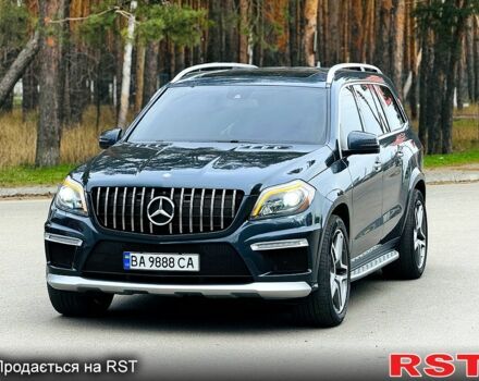 Серый Мерседес ГЛ-класс, объемом двигателя 3 л и пробегом 190 тыс. км за 25500 $, фото 1 на Automoto.ua
