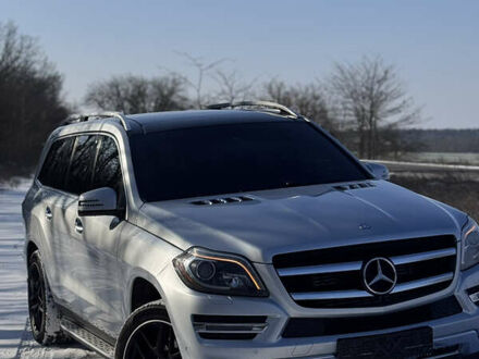 Серый Мерседес ГЛ-класс, объемом двигателя 2.99 л и пробегом 251 тыс. км за 23500 $, фото 1 на Automoto.ua