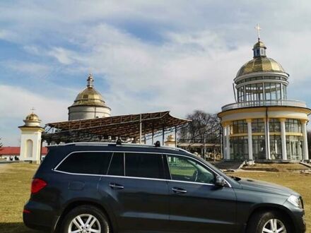Мерседес ГЛ-класс 2014 в Ивано-Франковске на Automoto.ua Серый Мерседес ГЛ-класс, объемом двигателя 3 л и пробегом 230 тыс. км за 25555 $, фото 1 на Automoto.ua