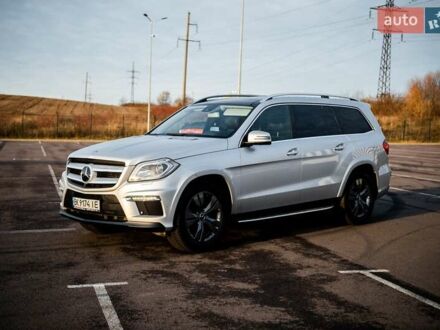 Сірий Мерседес ГЛ-Клас, об'ємом двигуна 3 л та пробігом 234 тис. км за 33900 $, фото 1 на Automoto.ua