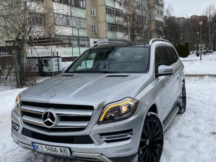 Сірий Мерседес ГЛ-Клас, об'ємом двигуна 3 л та пробігом 255 тис. км за 17999 $, фото 1 на Automoto.ua